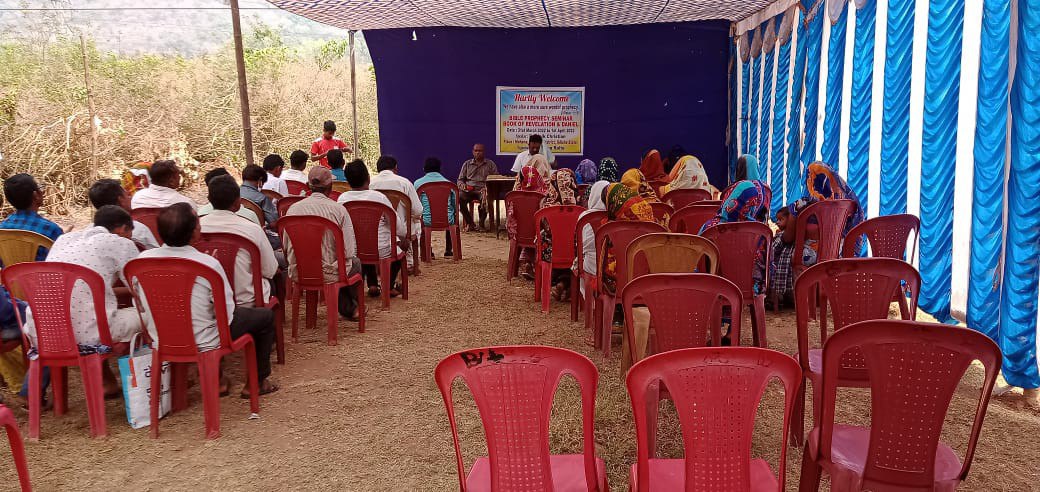 Reaching Odisha state pastors — photograph 1